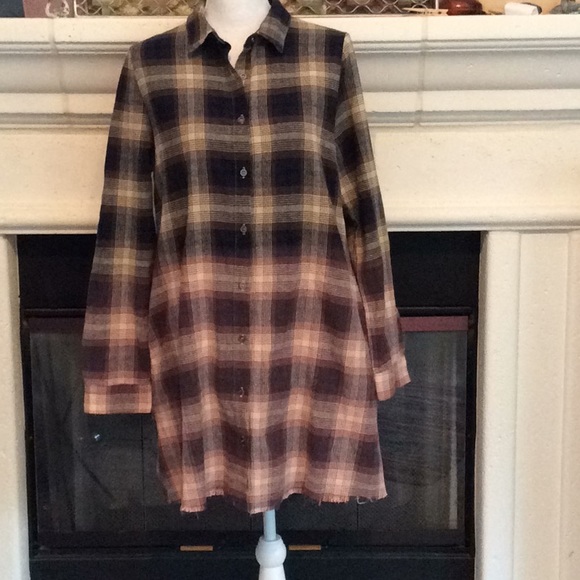 I.Joah Tops - I Joah Plaid fringed ombré tunic w/pockets NWOT